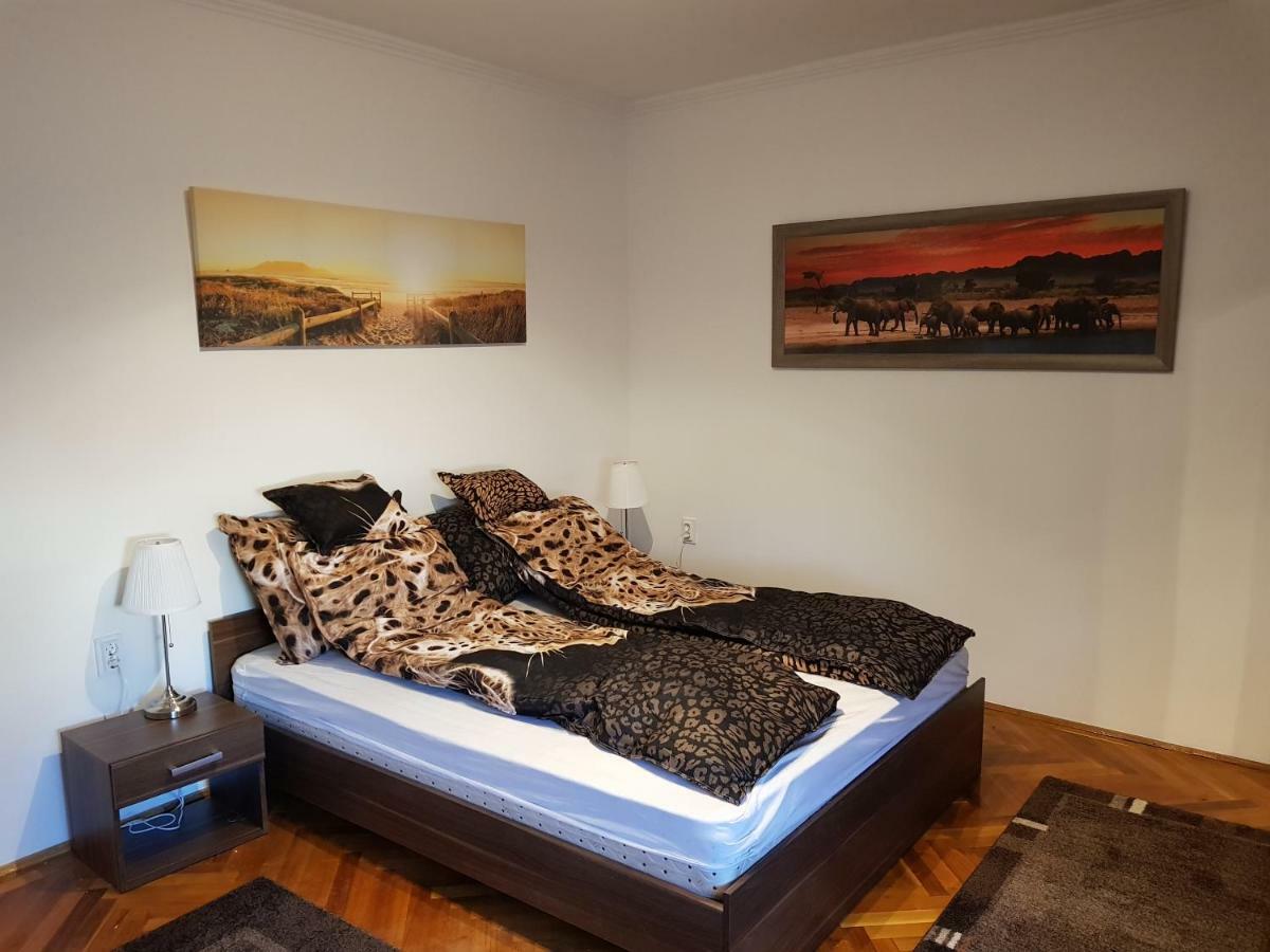 Lia Apartman Kiskunhalas Exterior foto